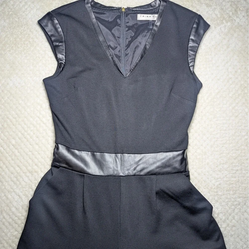 Trina Turk Black Faux Leather Trim Wide Leg Culotte Jumpsuit Size‎ 2